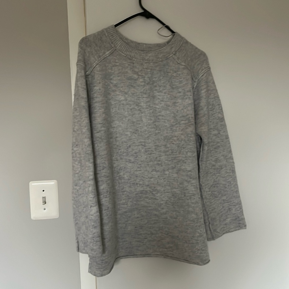Size M Zara Knit gray sweater